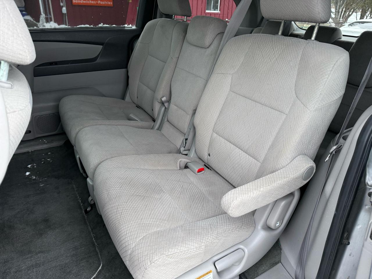 2016 Honda Odyssey EX Power door back up camera - Photo #9