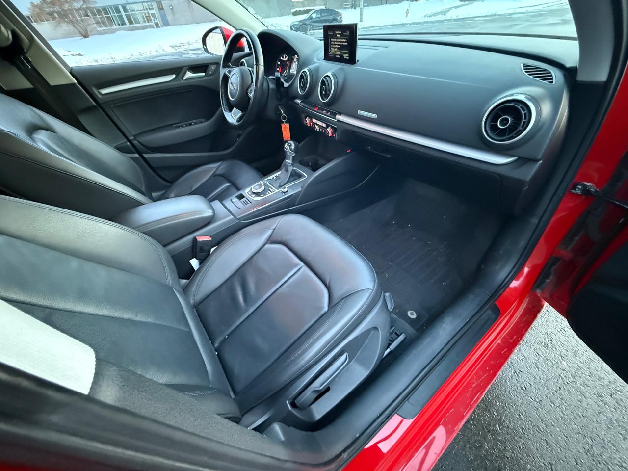 2015 Audi A3 2.0T Komfort | HEATED SEATS | ROOF | AWD Photo12