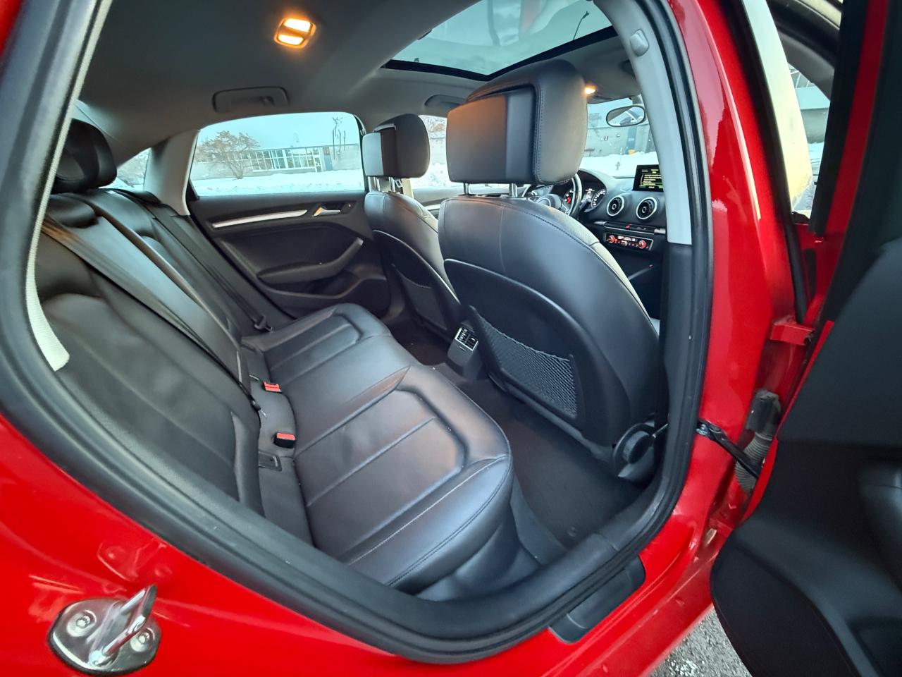 2015 Audi A3 2.0T Komfort | HEATED SEATS | ROOF | AWD Photo13