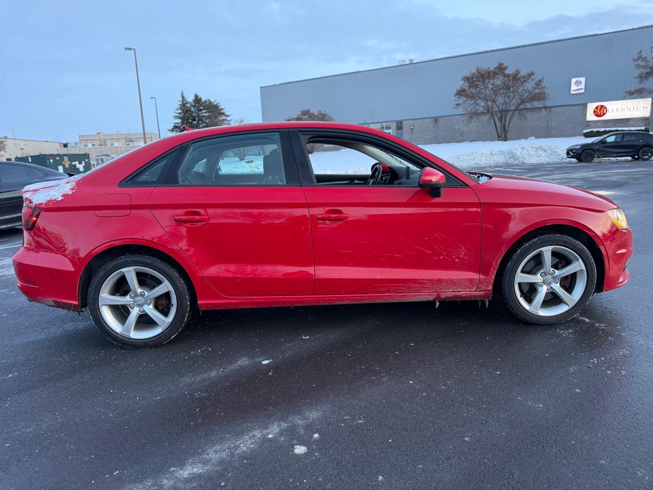 2015 Audi A3 2.0T Komfort | HEATED SEATS | ROOF | AWD Photo8