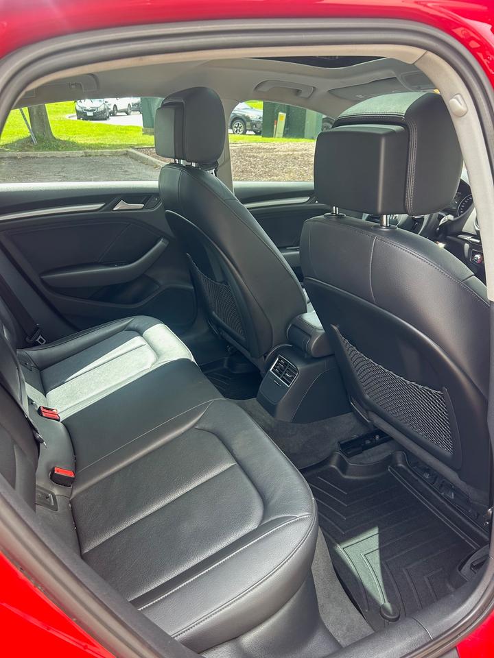 2015 Audi A3 2.0T Komfort | HEATED SEATS | ROOF | AWD Photo