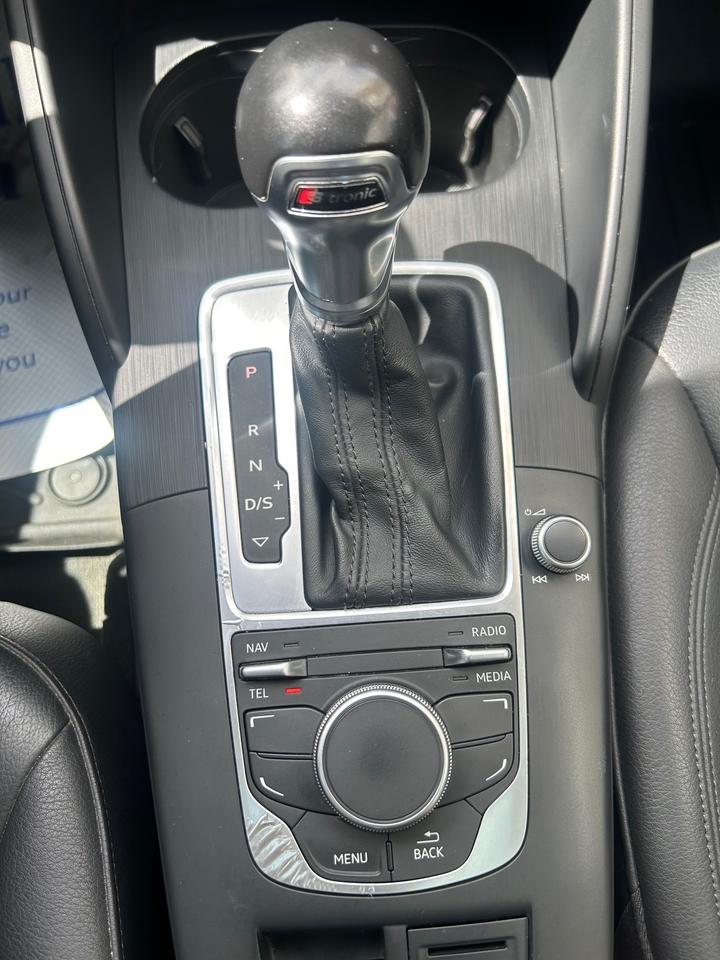 2015 Audi A3 2.0T Komfort | HEATED SEATS | ROOF | AWD - Photo #26