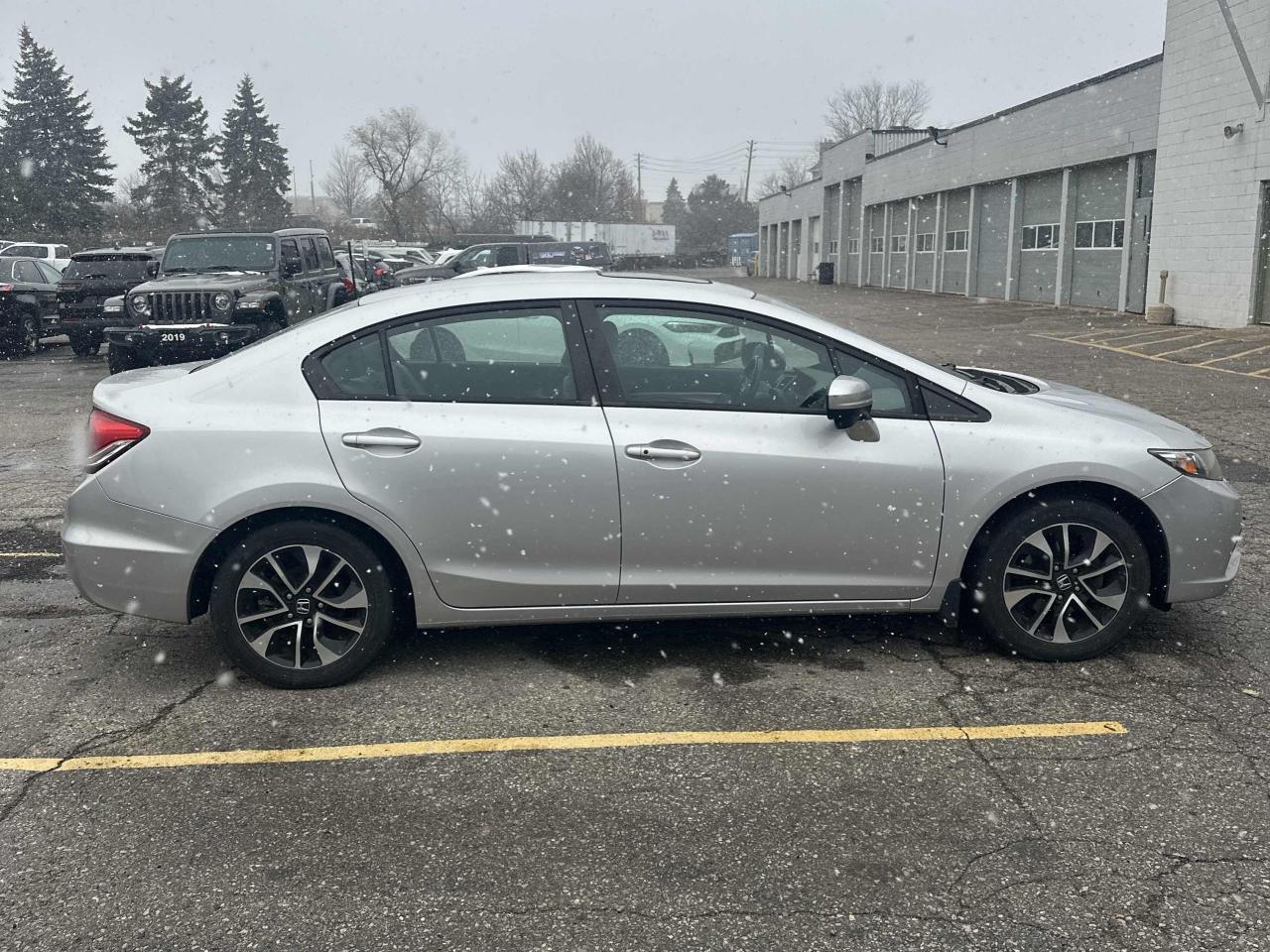 2015 Honda Civic 4dr Auto EX | SUNROOF | REARVIEW CAM Photo3