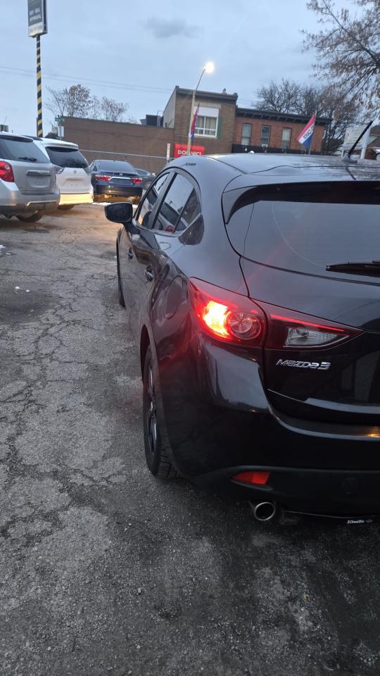 2016 Mazda MAZDA3 4DR HB SPORT AUTO GS Photo3