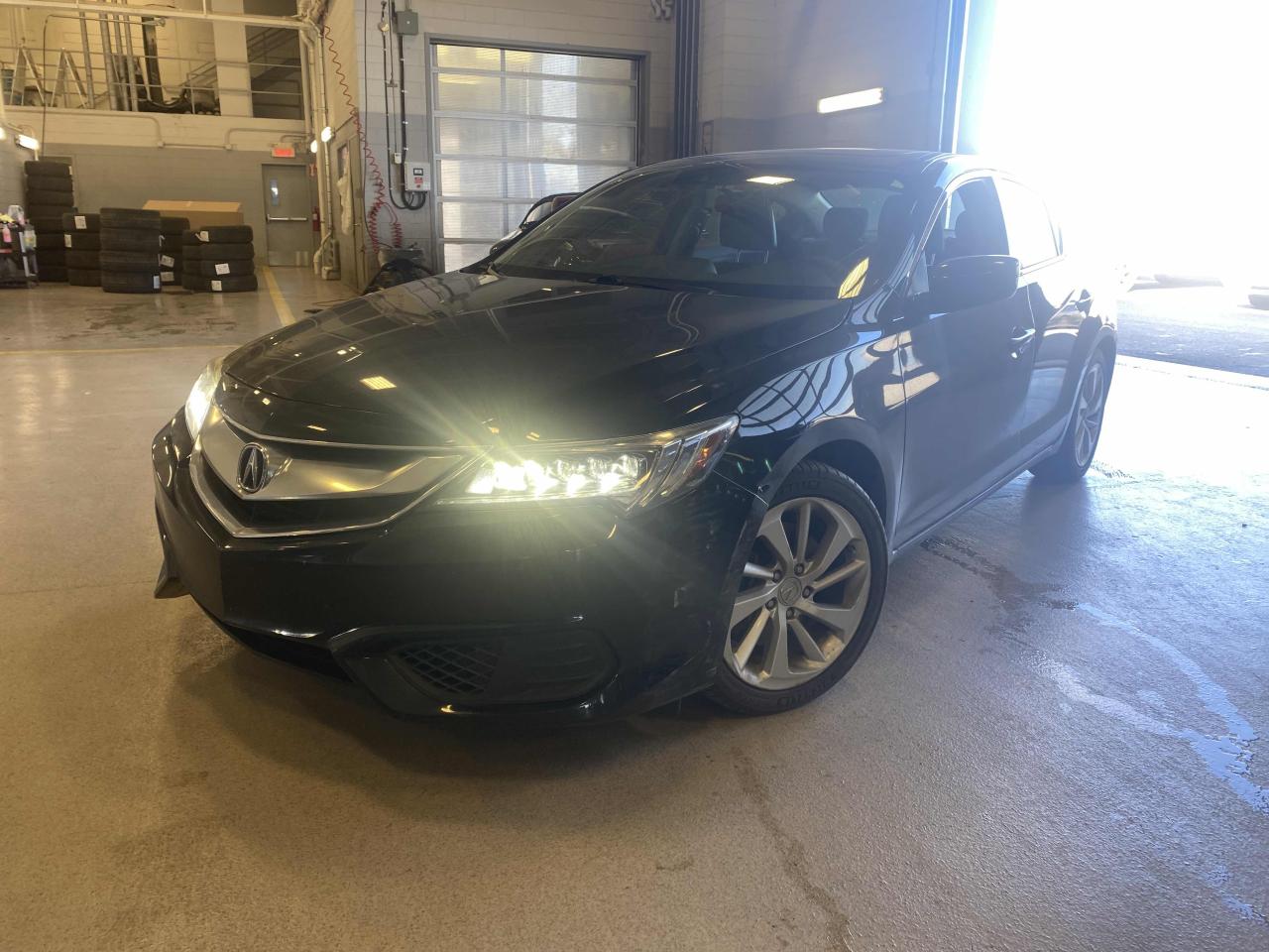 2017 Acura ILX BASE | LEATHER | SUPER LOW KM!!! Photo19