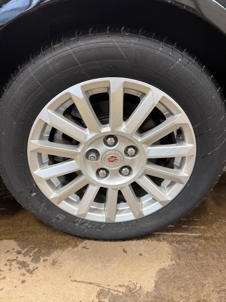 2011 Cadillac CTS RWD | LEATHER | SUPER LOW MILEAGE!! Photo31