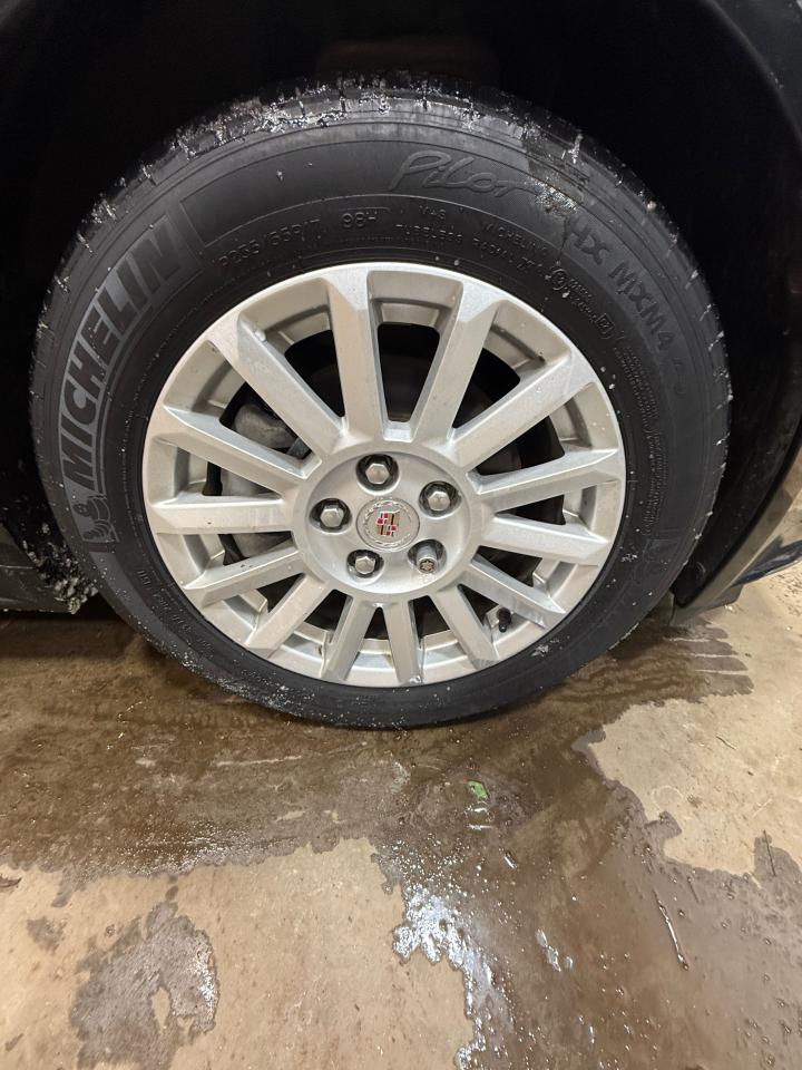 2011 Cadillac CTS RWD | LEATHER | SUPER LOW MILEAGE!! Photo33