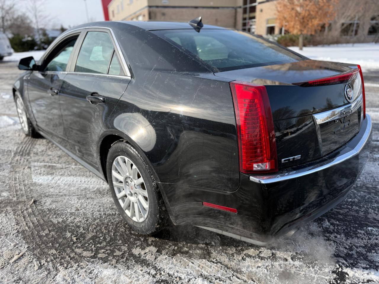 2011 Cadillac CTS RWD | LEATHER | SUPER LOW MILEAGE!! Photo3