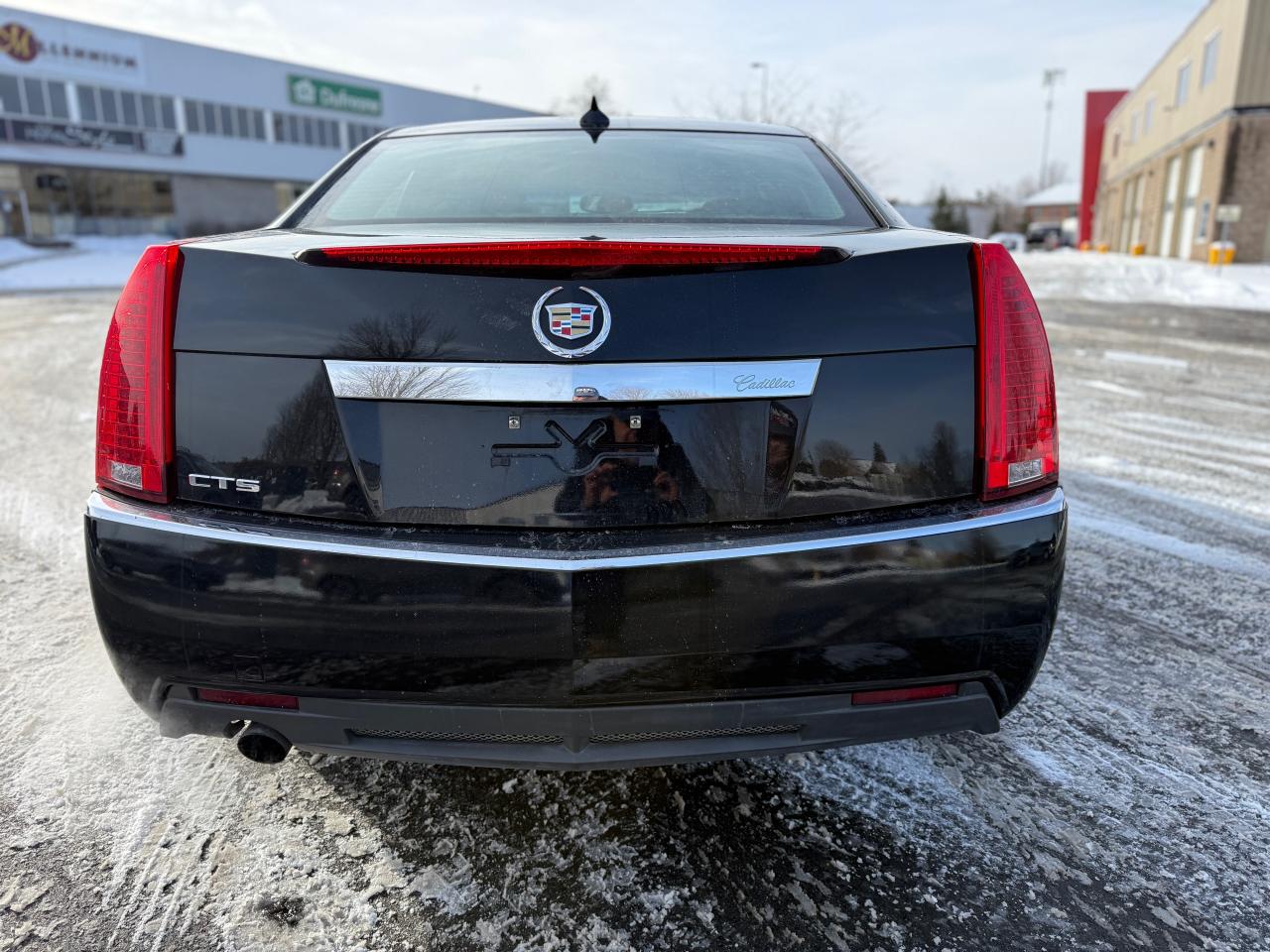 2011 Cadillac CTS RWD | LEATHER | SUPER LOW MILEAGE!! Photo6