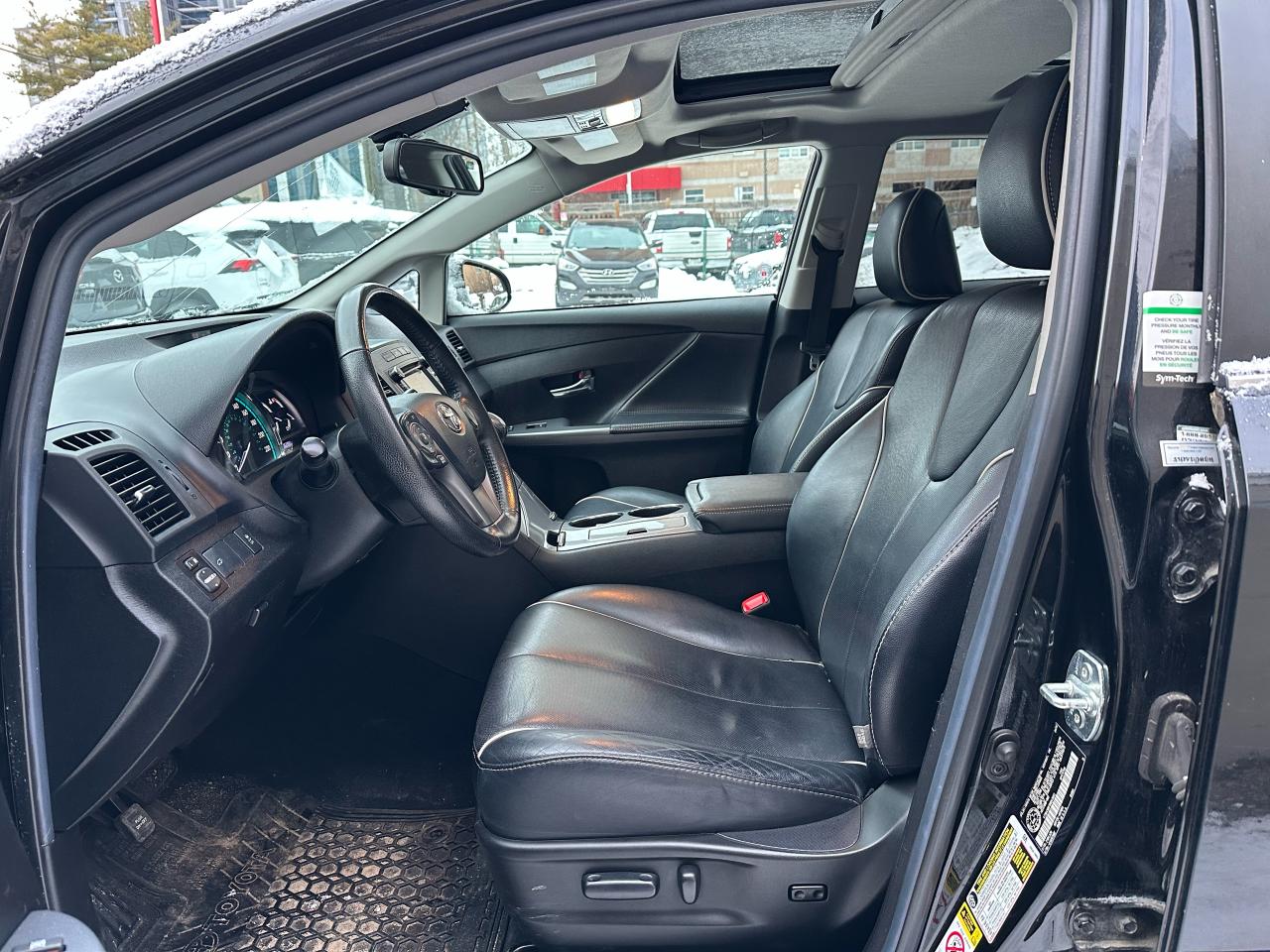 2013 Toyota Venza XLE AWD - Photo #6