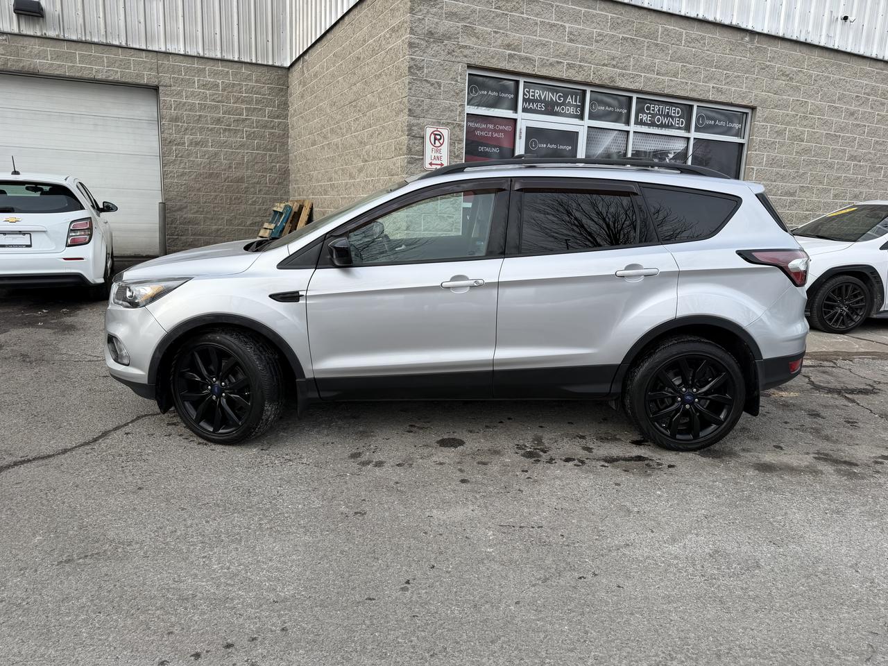 2017 Ford Escape FWD 4dr SE | REARVIEW CAM | HEATED SEATS | LOW KM Photo3