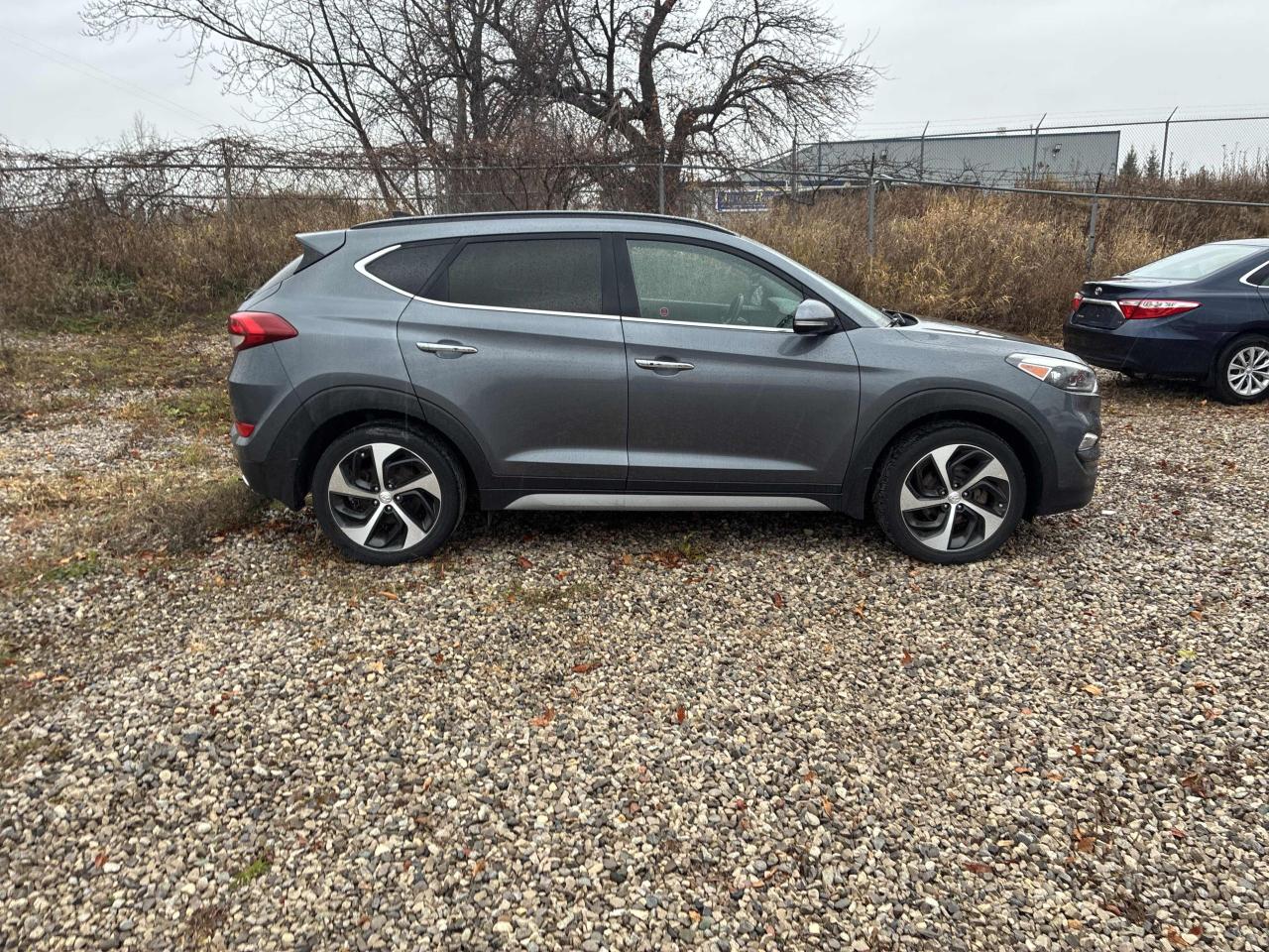 2017 Hyundai Tucson AWD 4dr 1.6L Limited | LEATHER | LOADED Photo17