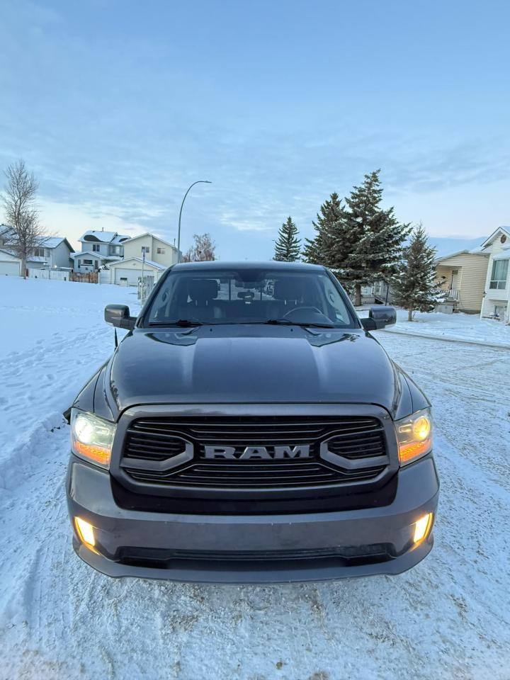 2018 RAM 1500 SPORT - Photo #3