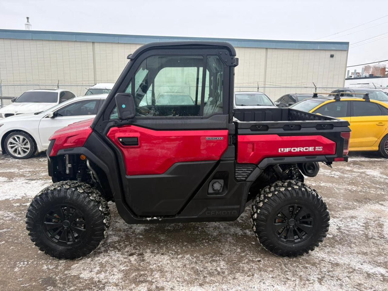 2025 CFMOTO UFORCE 1000 U10 HIGHLAND PRO - Photo #2