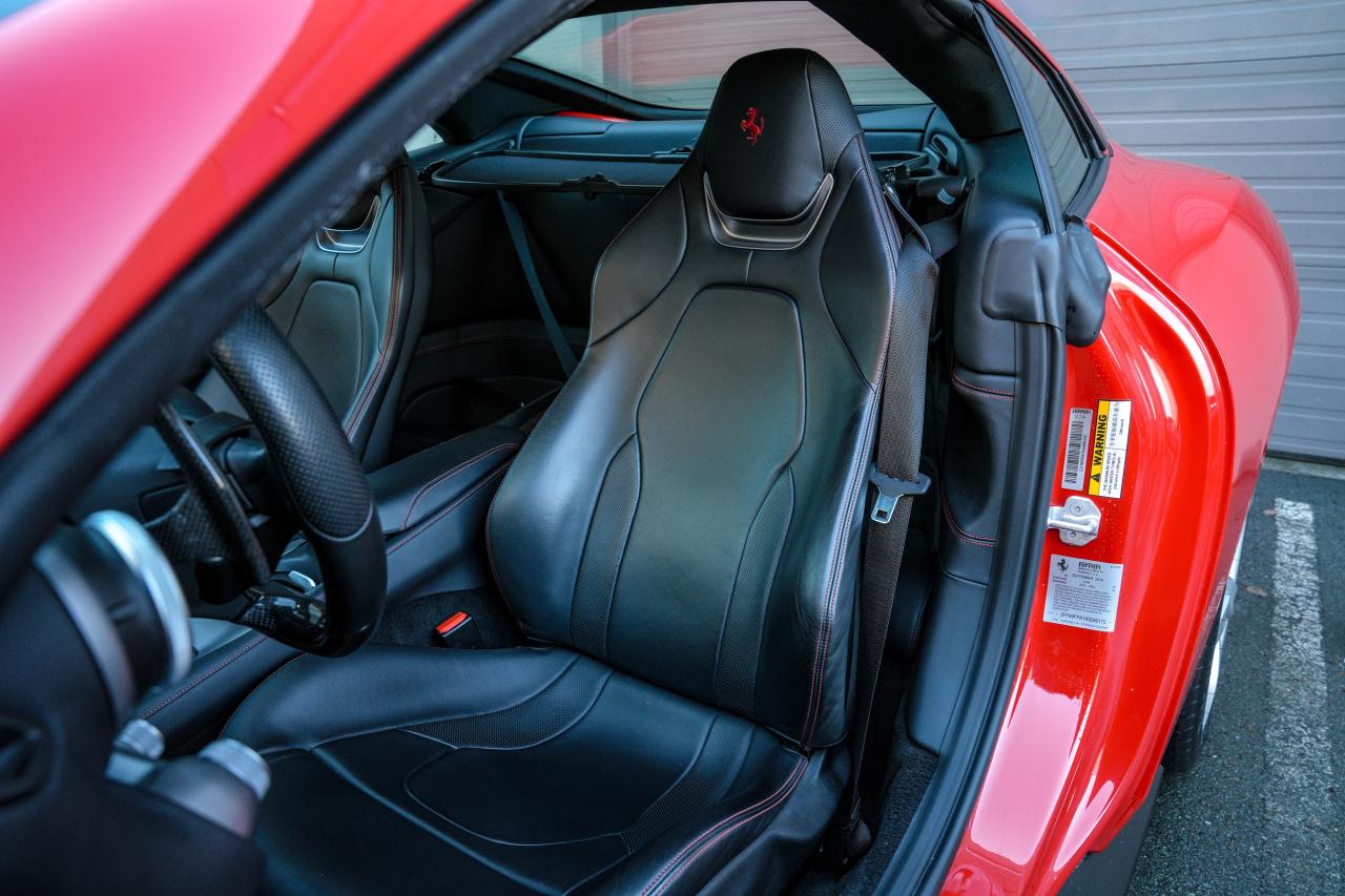2019 Ferrari Portofino Convertible - Photo #17