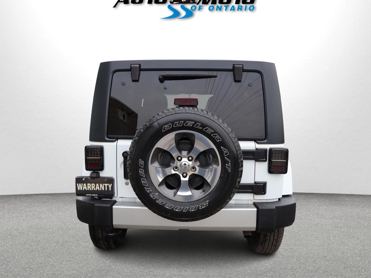 2017 Jeep Wrangler V6 UNLIMITED SAHARA 4WD CERTIFIED NAV BLUETOOTH CRUISE ALLOYS Photo4