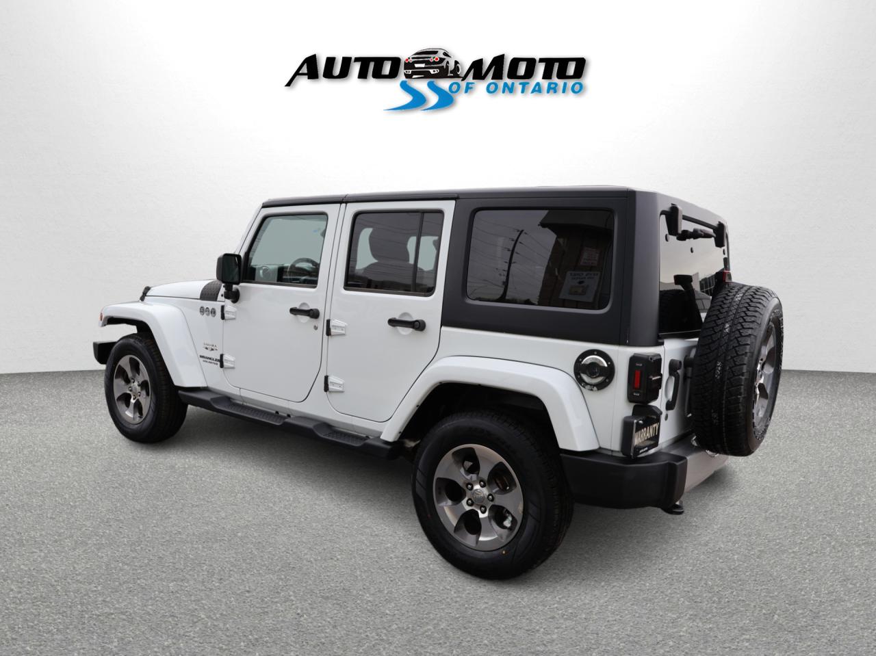 2017 Jeep Wrangler V6 UNLIMITED SAHARA 4WD CERTIFIED NAV BLUETOOTH CRUISE ALLOYS Photo3