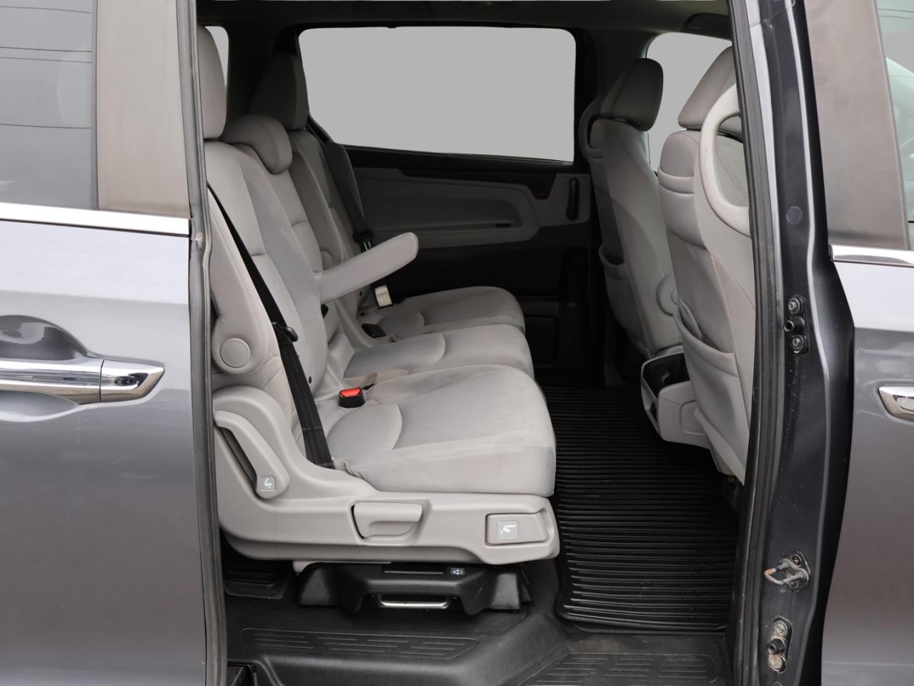 2018 Honda Odyssey EX CERTIFIED *HONDA MAINTAIN*8 SEATS* DVD CAMERA BLUETOOTH SUNROOF HEATED LANE DEPARTURE CRUISE ALLOYS - Photo #17