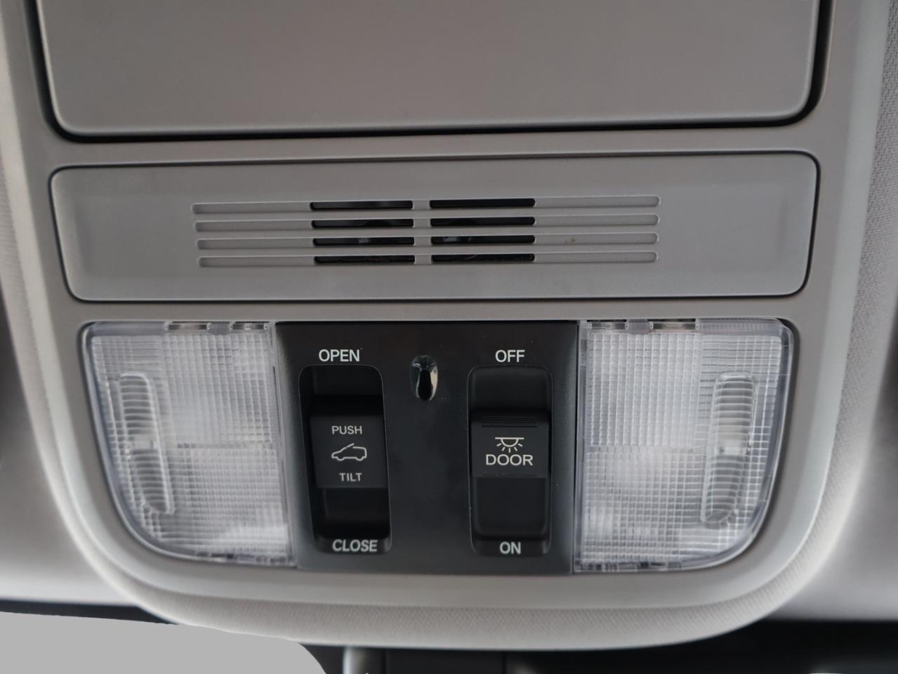 2018 Honda Odyssey EX CERTIFIED *HONDA MAINTAIN*8 SEATS* DVD CAMERA BLUETOOTH SUNROOF HEATED LANE DEPARTURE CRUISE ALLOYS - Photo #32