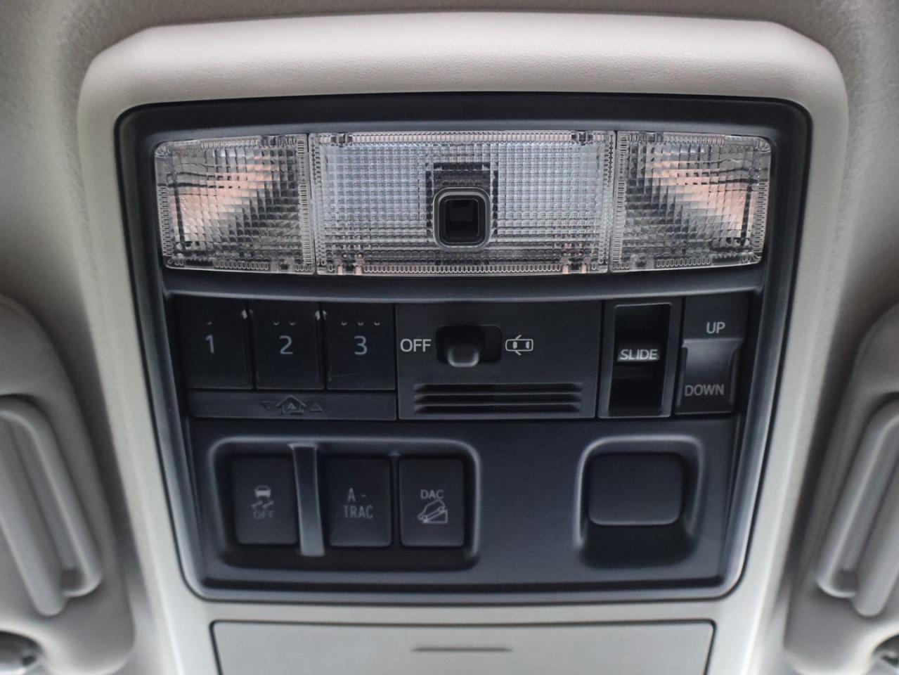 2019 Toyota 4Runner LIMITED-NIGHSHADE EDITION 4WD CERTIFIED *TOYOTA MAITAIN*7 SEATS* CAMERA NAV BLUETOOTH LEATHER HEAT/COLD SUNROOF CRUISE ALLOYS - Photo #26