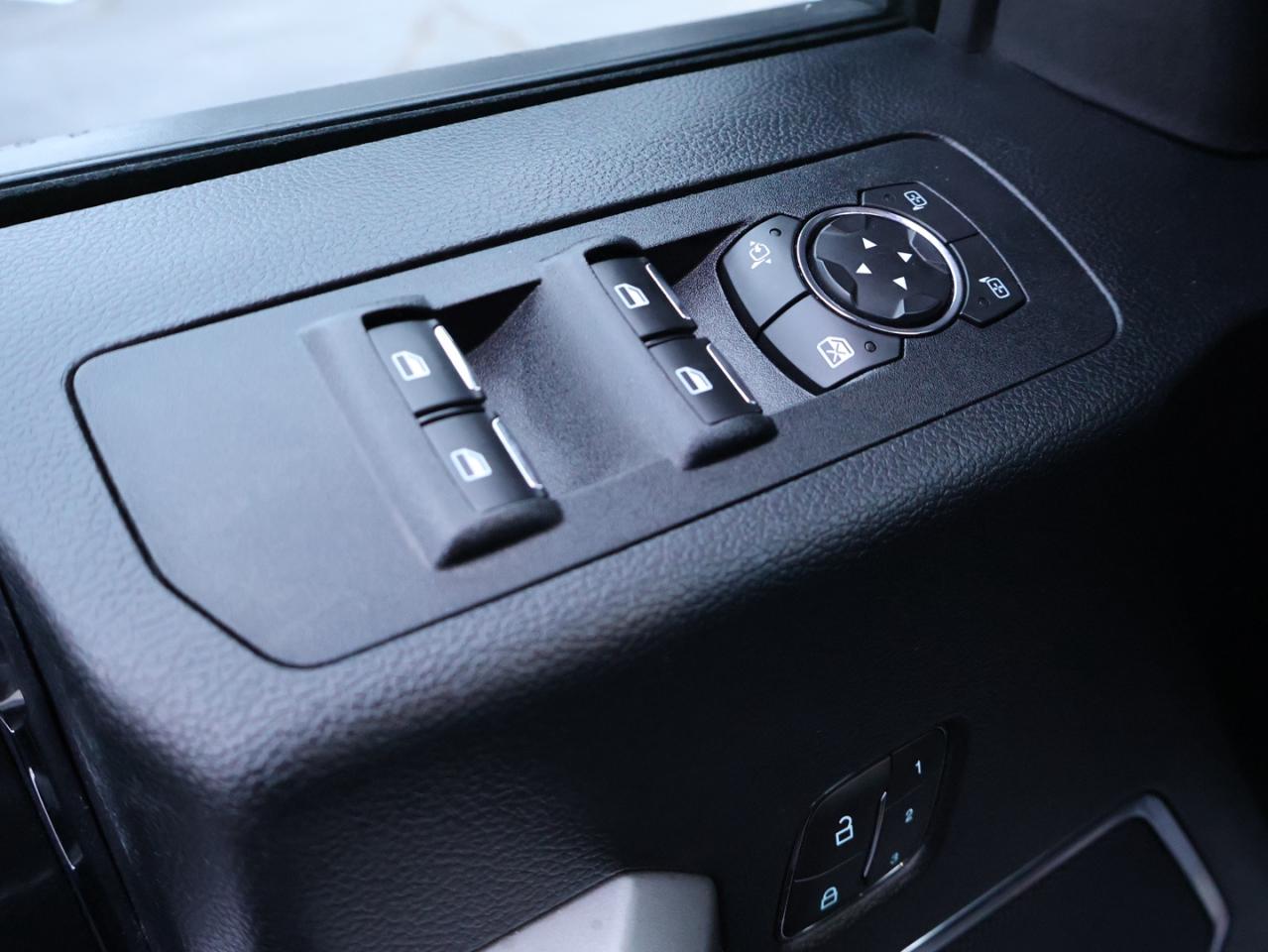 2019 Ford F-150 V8 LARIAT 4WD CERTIFIED *1 OWNER*ACCIDENT FREE* CAMERA NAV BLUETOOTH LEATHER COOL/HEAT SEAT/STEERING P.SENSORS CRUISE ALLOYS - Photo #27