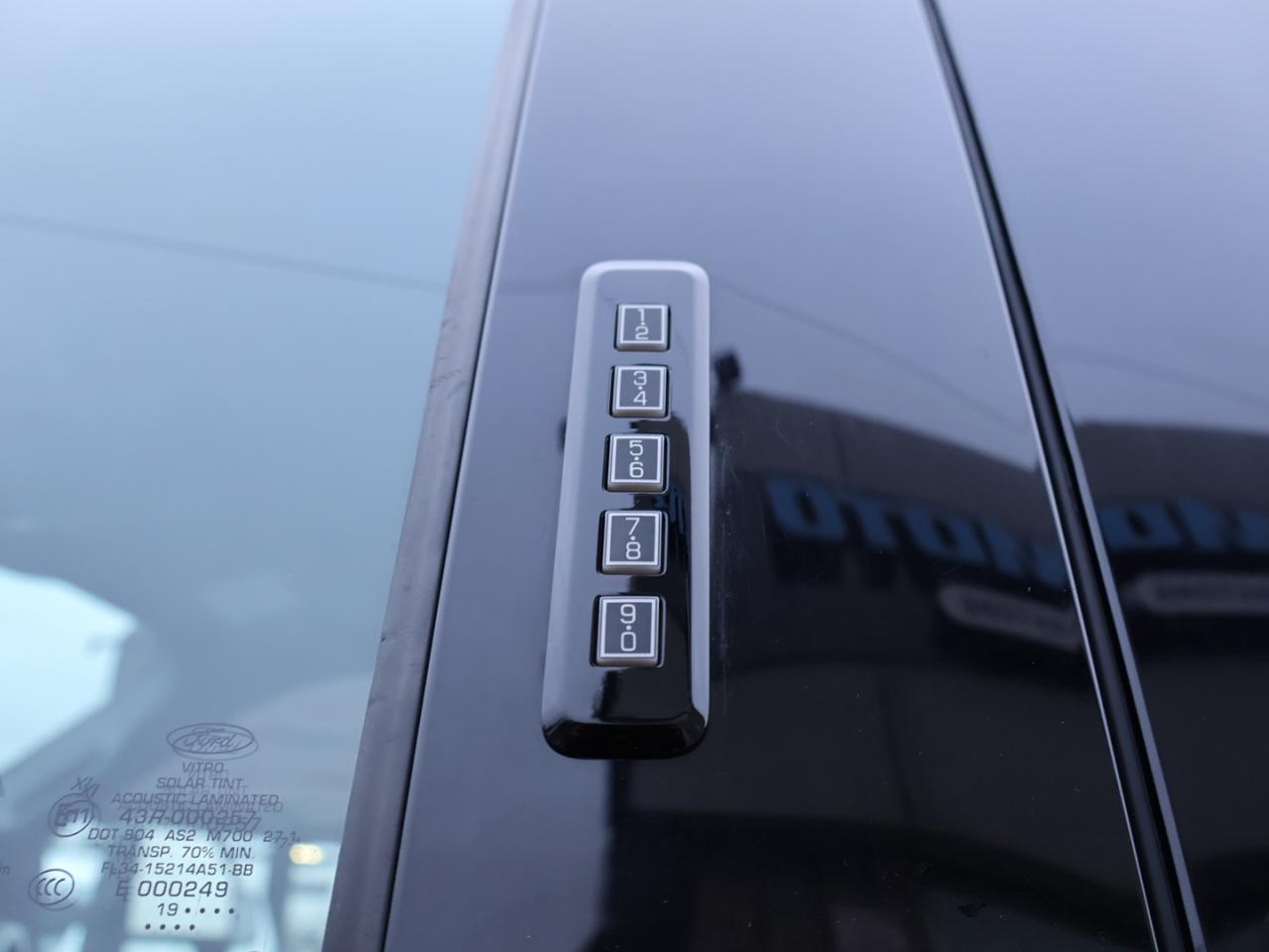 2019 Ford F-150 V8 LARIAT 4WD CERTIFIED *1 OWNER*ACCIDENT FREE* CAMERA NAV BLUETOOTH LEATHER COOL/HEAT SEAT/STEERING P.SENSORS CRUISE ALLOYS - Photo #29