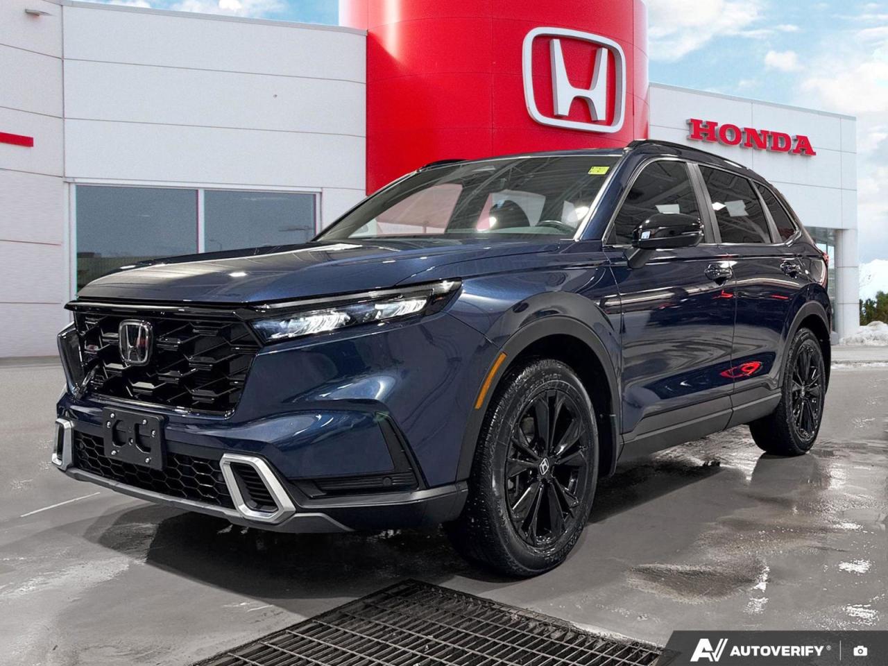 Used 2025 Honda CR-V Hybrid Touring Cerified | Wireless Apple CarPlay & Android Auto | 5-mode Drive System | Wireless Phone Charger for sale in Winnipeg, MB