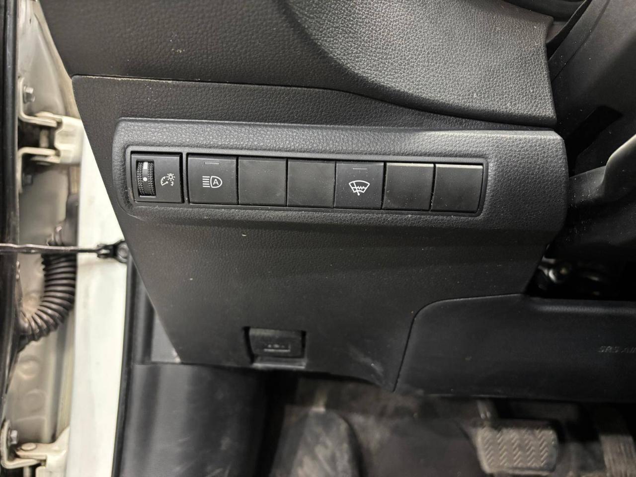 2021 Toyota Corolla L REBUIT TITLE $0 % DOWN FINANCE OAC Photo