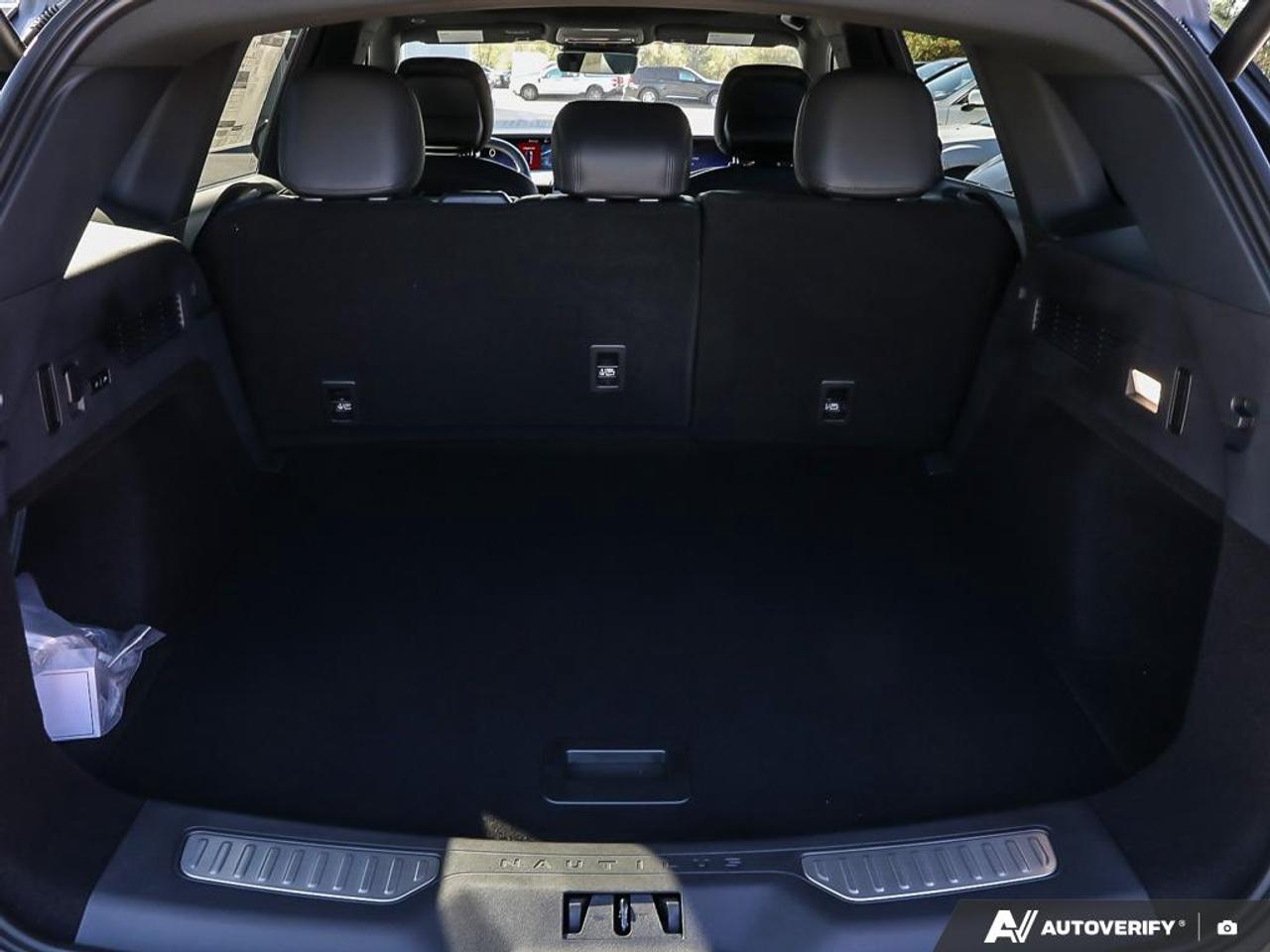 2025 Lincoln Nautilus Reserve DEMO 202A PKG | 360 CAMERA | HEATED STEERING WHEEL | JET APPEARANCE PKG | Photo