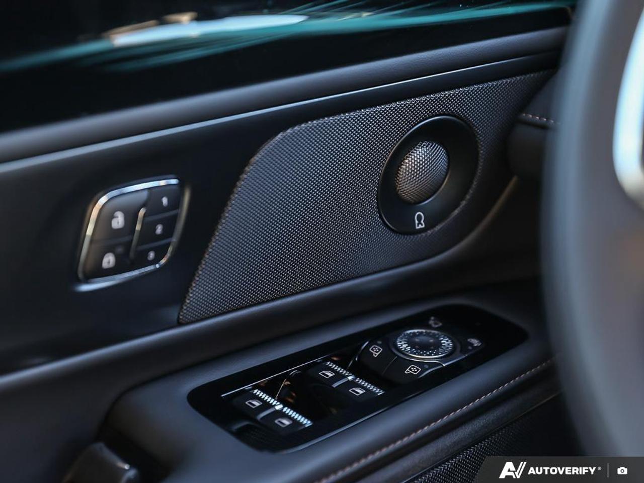 2025 Lincoln Nautilus Reserve DEMO 202A PKG | 360 CAMERA | HEATED STEERING WHEEL | JET APPEARANCE PKG | Photo