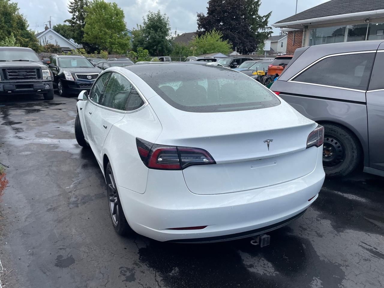 2020 Tesla Model 3 Standard Range Plus *TOW HITCH, NAV, BACKUP CAM* - Photo #6