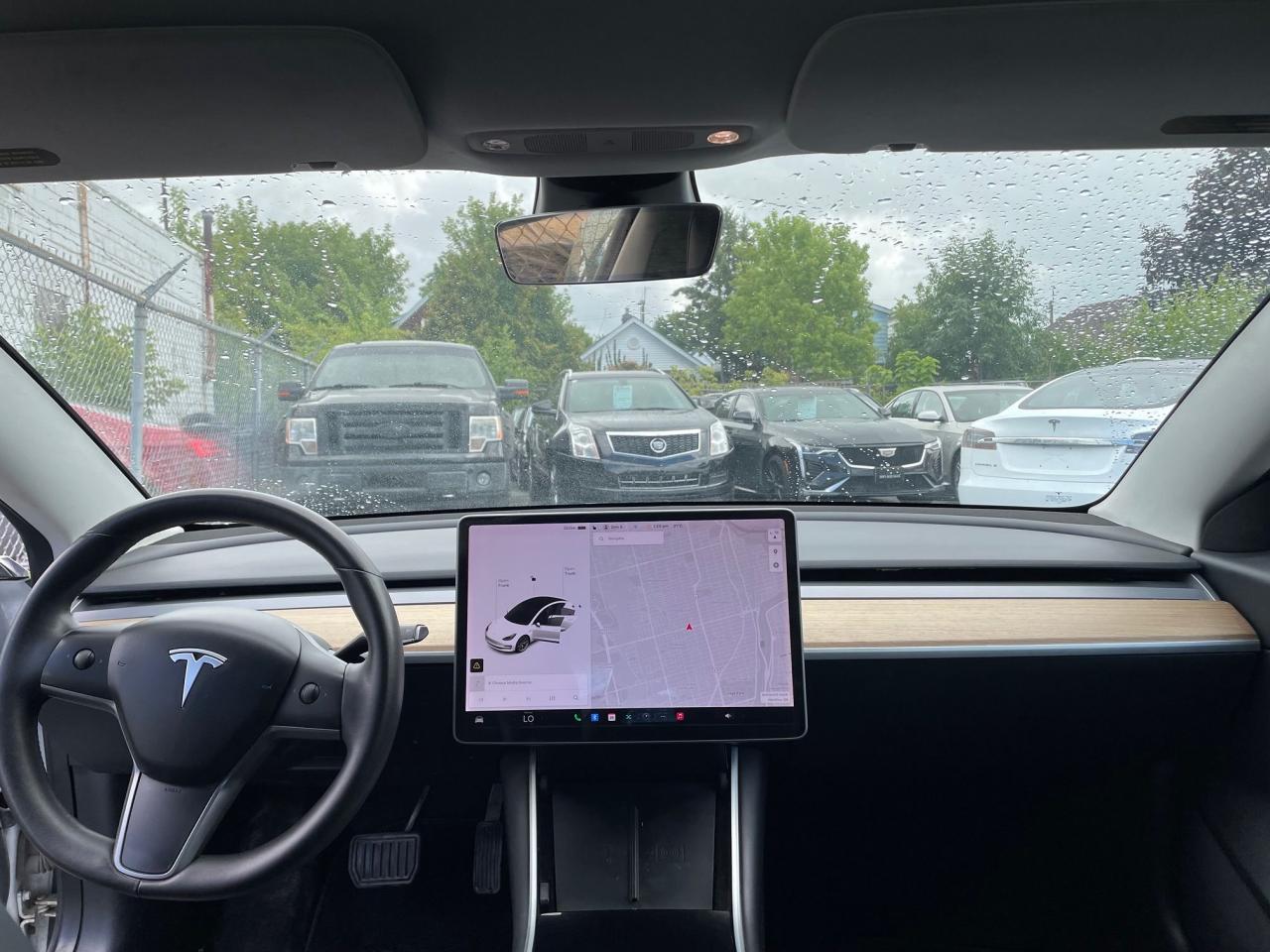 2020 Tesla Model 3 Standard Range Plus *TOW HITCH, NAV, BACKUP CAM* - Photo #8