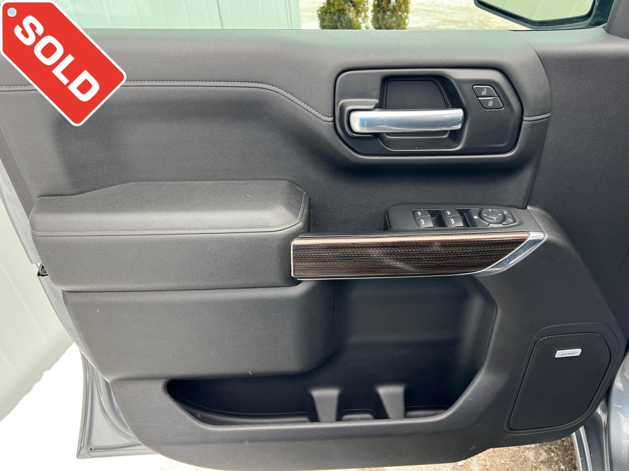 2021 Chevrolet Silverado 1500 LT Trail Boss One Owner | Trail Boss | Leather | Sunroof | 18" Wheels Photo