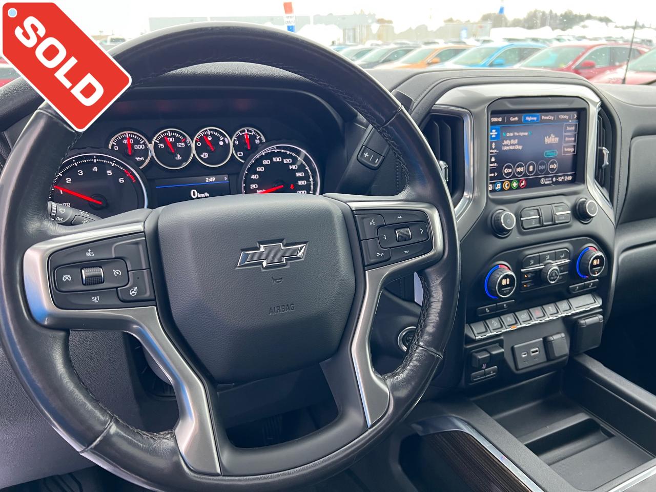 2021 Chevrolet Silverado 1500 LT Trail Boss One Owner | Trail Boss | Leather | Sunroof | 18" Wheels Photo