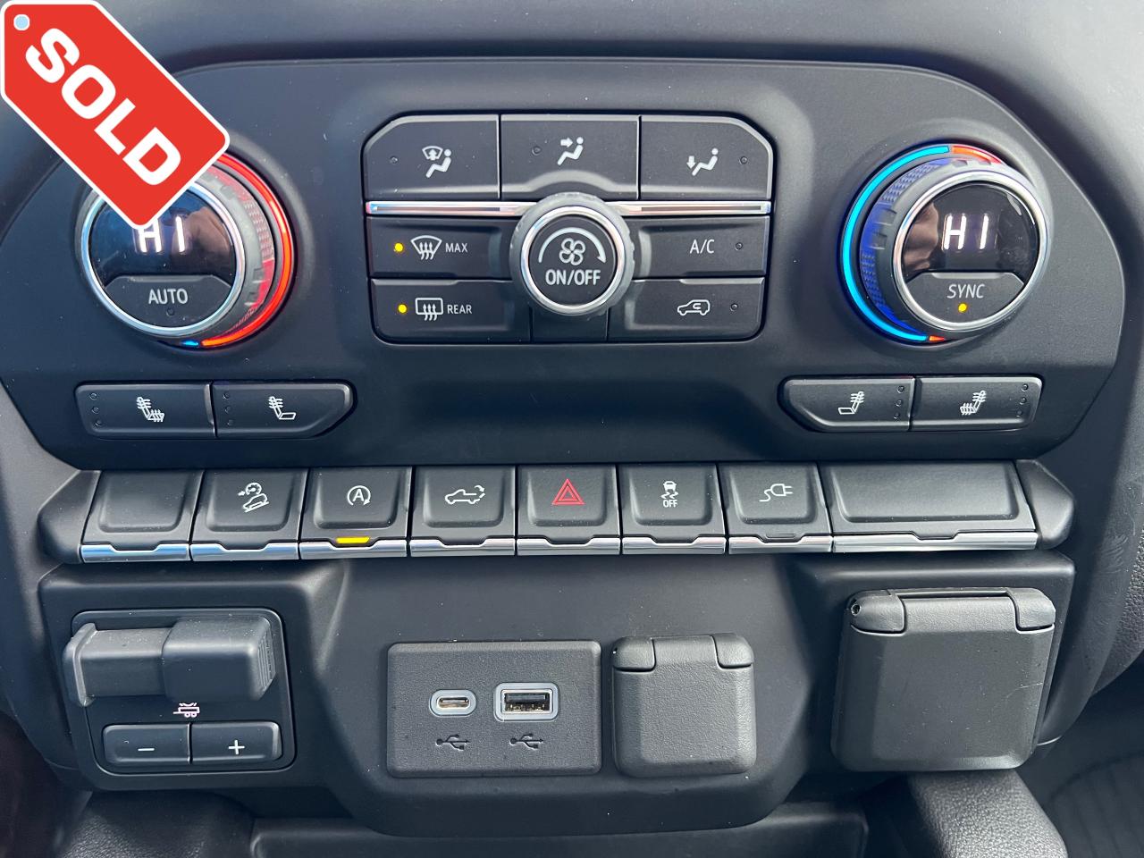 2021 Chevrolet Silverado 1500 LT Trail Boss One Owner | Trail Boss | Leather | Sunroof | 18" Wheels Photo