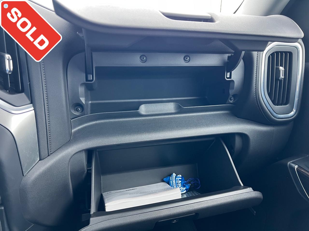 2021 Chevrolet Silverado 1500 LT Trail Boss One Owner | Trail Boss | Leather | Sunroof | 18" Wheels Photo