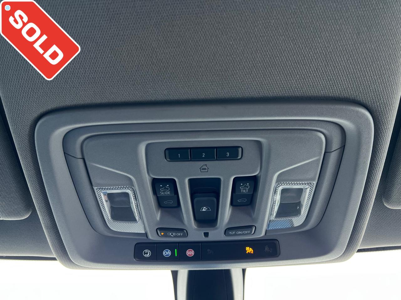 2021 Chevrolet Silverado 1500 LT Trail Boss One Owner | Trail Boss | Leather | Sunroof | 18" Wheels Photo