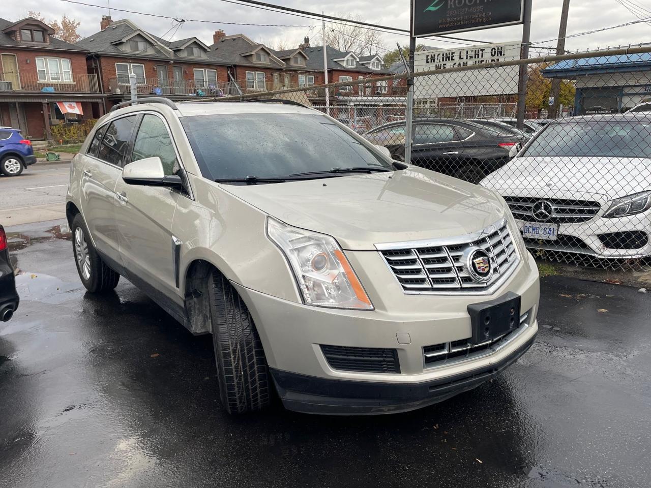 2013 Cadillac SRX Leather Collection *SAFETY,MOONROOF, HEATED SEATS* - Photo #3
