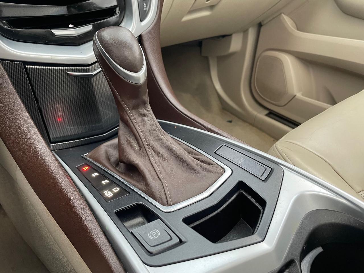 2013 Cadillac SRX Leather Collection *SAFETY,MOONROOF, HEATED SEATS* - Photo #13