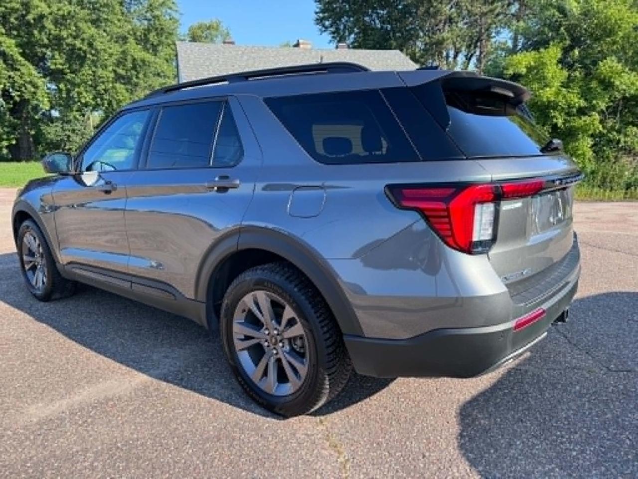 2026 Ford Explorer Active Photo1