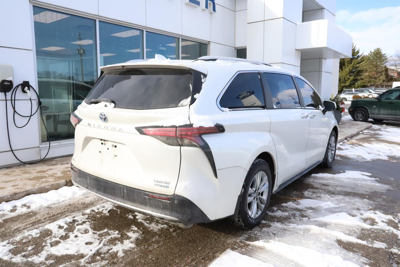 2022 Toyota Sienna LIMITED 7-Passenger AWD Photo3