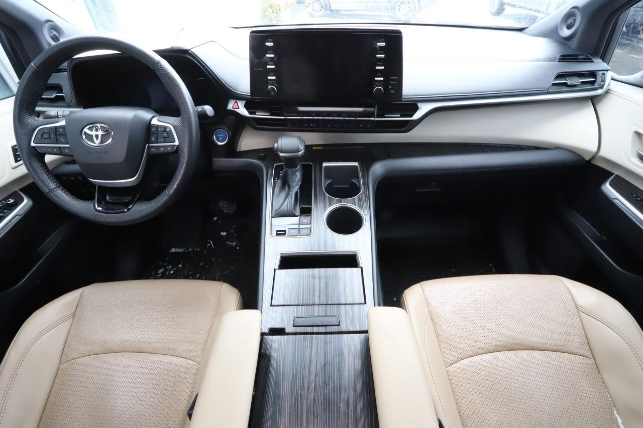 2022 Toyota Sienna LIMITED 7-Passenger AWD Photo