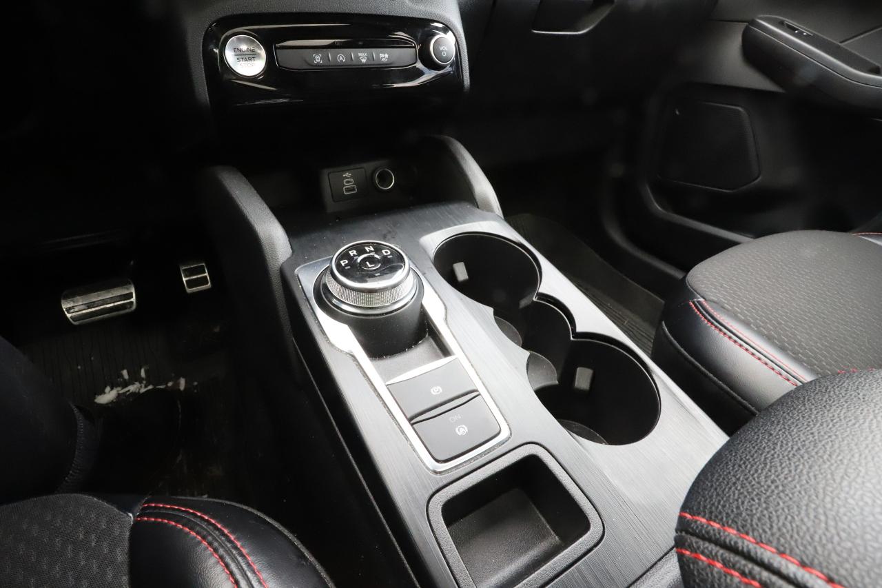 2024 Ford Escape ST-Line AWD Photo