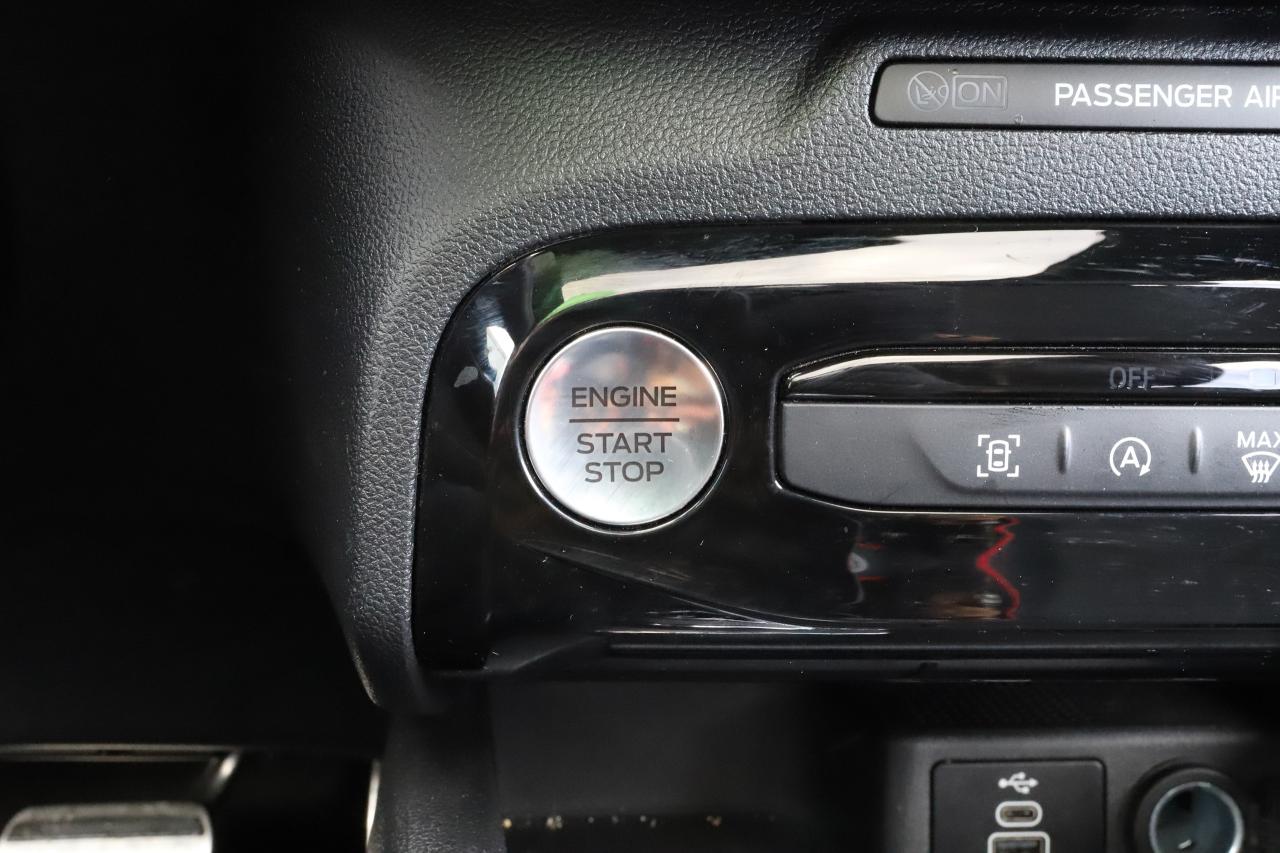 2024 Ford Escape ST-Line AWD Photo