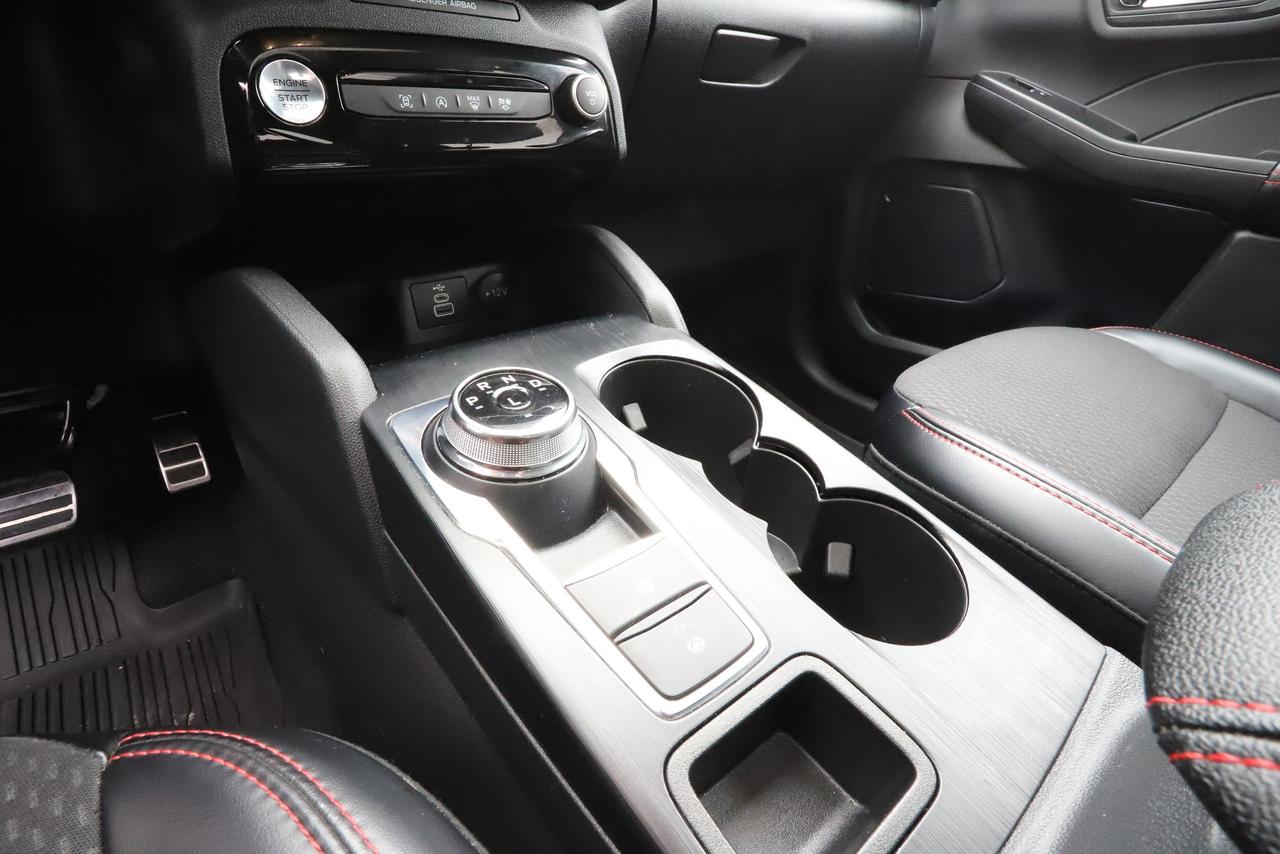 2024 Ford Escape ST-Line AWD Photo