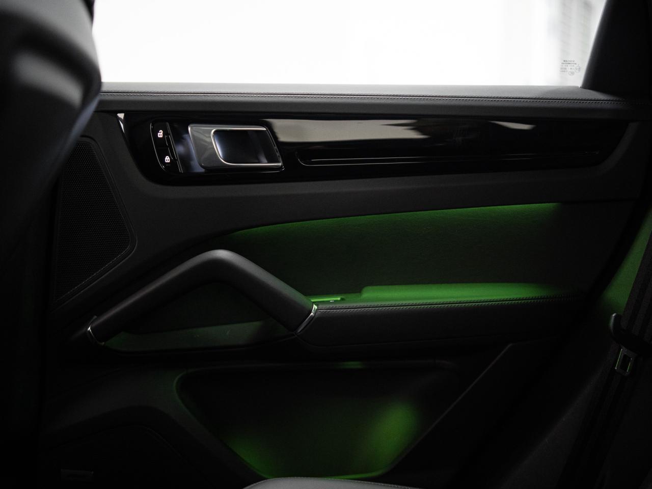 2021 Porsche Cayenne S | PREMIUM PLUS & ASSISTANCE PKG | BOSE | 21 IN Photo