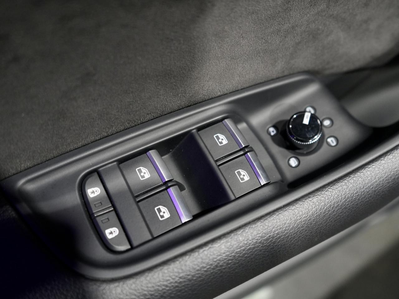 2022 Audi SQ8 PANO/360CAM/B&O/HUD/CARBON FIBER/NOACCIDENT/1OWNER Photo