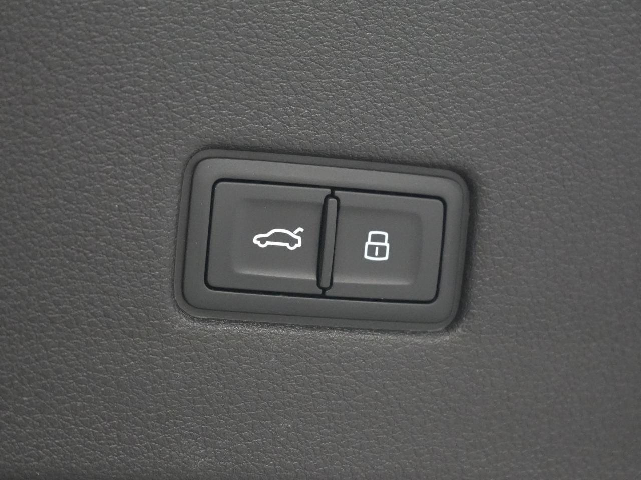 2022 Audi SQ8 PANO/360CAM/B&O/HUD/CARBON FIBER/NOACCIDENT/1OWNER Photo