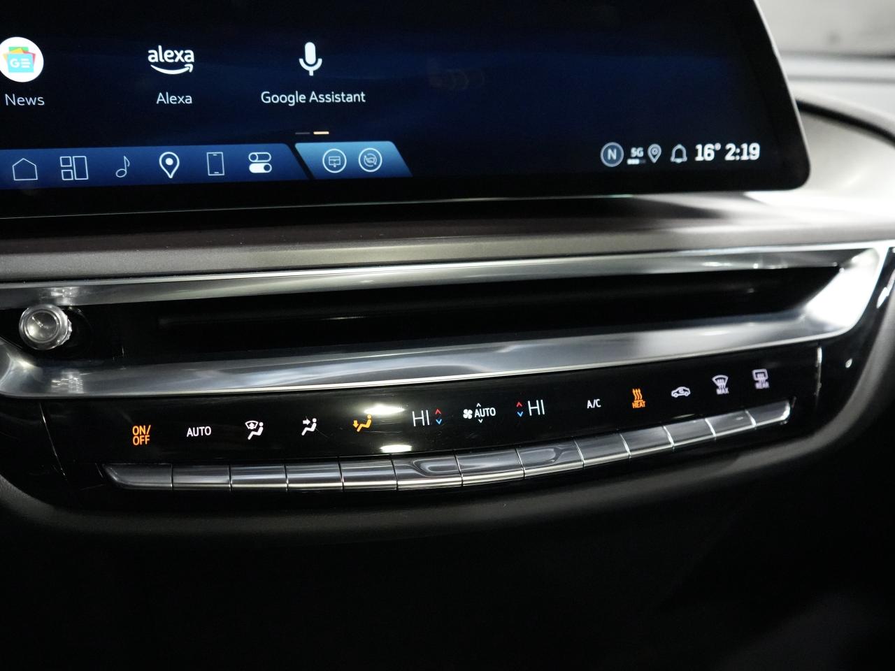 2024 Cadillac LYRIQ AWD| DRIVE ASSIST| PANO| READY FOR PICK UP Photo