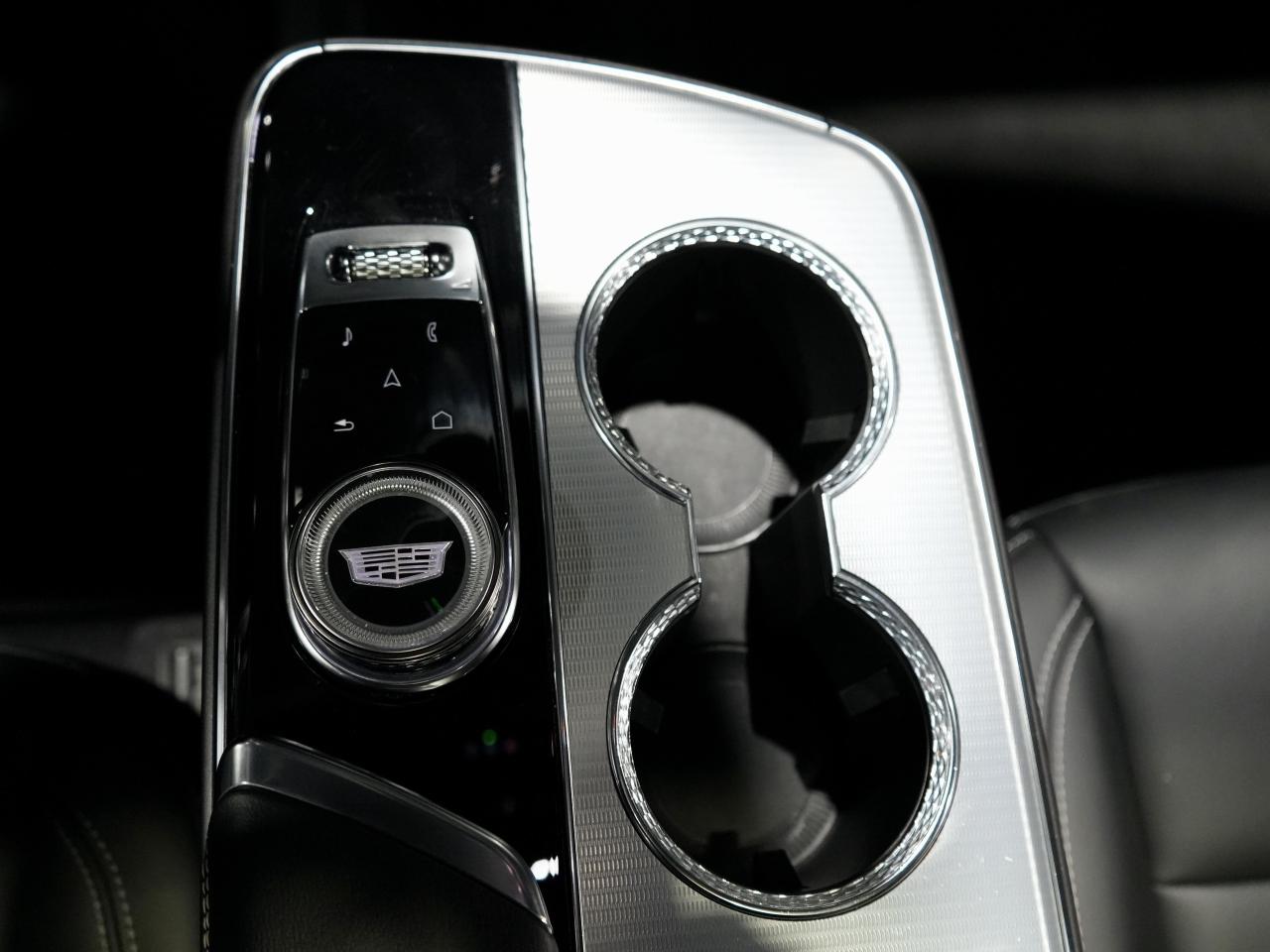 2024 Cadillac LYRIQ AWD| DRIVE ASSIST| PANO| READY FOR PICK UP Photo